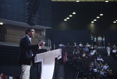 Υψηλοί τόνοι στο Συνέδριο του ΣΥΡΙΖΑ- Γιατί καταψήφισαν πρόταση του Τσίπρα και μετά την υπερψήφισαν