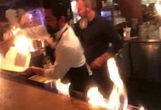 Πανικός σε σόου στο εστιατόριο του Salt Bae - Τουρίστες, ανάμεσά τους και ένας Έλληνας, πήραν φωτιά