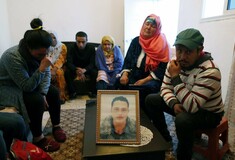 «Ο γιος μου ριζοσπαστικοποιήθηκε στην Ευρώπη» λέει ο πατέρας του καταζητούμενου Τυνήσιου για την επίθεση στο Βερολίνο