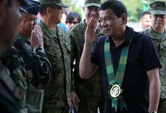 Φιλιππίνες: Ο Ντουτέρτε αποσύρει την αστυνομία από τον πόλεμο κατά των ναρκωτικών και στρέφεται στο στρατό