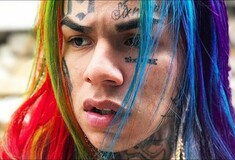 Ο ράπερ Tekashi 6ix9ine συνελήφθη και αυτή τη φορά είναι αντιμέτωπος ακόμη και με ισόβια