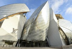 Ένα αρχιτεκτονικό ταξίδι στο Ίδρυμα Louis Vuitton του Παρισιού