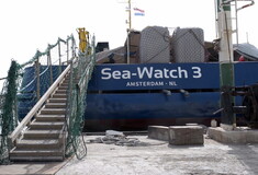 «Ρεκόρ ντροπής» για την Ευρώπη - Δεν επιτρέπει για δεύτερη εβδομάδα τον ελλιμενισμό του Sea-Watch 3