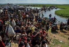 «Πετάνε παιδιά σε φωτιές και βιάζουν ανήλικες», λέει ο ΟΗΕ για τα εγκλήματα σε βάρος των Ροχίνγκια