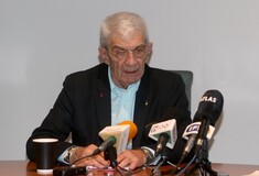 O Mπουτάρης απαντά για το διαγωνισμό για τα σκουπίδια: Δεν μπορώ να αφήσω την πόλη να βρωμάει