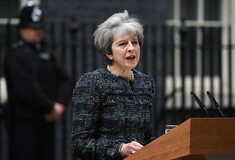 Η Μέι κατηγορεί την ΕΕ ότι προσπαθεί να επηρεάσει τις βρετανικές εκλογές