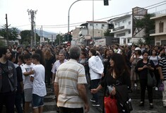 Νέα διαδήλωση των κατοίκων Μενιδίου - Με πούλμαν κατευθύνονται στο υπουργείο Προστασίας Πολίτη