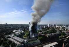 Έξι μέχρι τώρα οι νεκροί από την πυρκαγιά στο Λονδίνο - Φόβοι πως ο αριθμός θα αυξηθεί