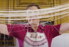 Τα πιο σπάνια ζυμαρικά στον κόσμο φτιάχνονται από μια νοικοκυρά στη Σαρδηνία