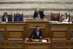 Τσίπρας: Χτίζουμε νέο όραμα για την εκπαίδευση - Η ΝΔ οραματίζεται «ακαδημαϊκό survivor»