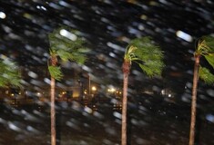 Τυφώνας Χάρβεϊ: Τουλάχιστον επτά νεκροί από τις καταστροφές - Μαίνεται η καταιγίδα στον Κόλπο του Μεξικού