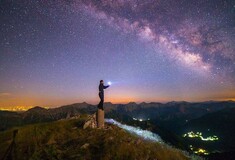 Ένα νυχτερινό time-lapse του γαλαξία από τα Άγραφα