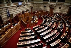 Πολιτικό θρίλερ η ψήφιση για την ταυτότητα φύλου- Τα «Ναι» και τα «Όχι» μέχρι τώρα