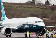 Η Boeing καθηλώνει ολόκληρο τον στόλο των 737 MAX