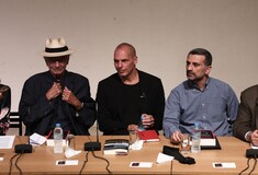 Ταινία θέλει να κάνει ο Κώστας Γαβράς το βιβλίο του Βαρουφάκη
