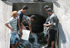 Χωρίς νερό η Βενεζουέλα λόγω του μπλακ άουτ- Παίρνουν νερό από τους αγωγούς λυμάτων