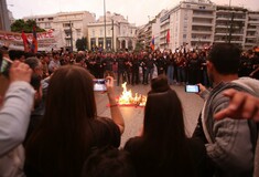 Γενοκτονία Αρμενίων: Πορεία μνήμης από την Αρμενική Κοινότητα στο κέντρο της Αθήνας