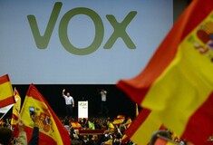 Ισπανία: Μπροστά οι Σοσιαλιστές, αλλά δεν συγκεντρώνουν πλειοψηφία και οι ακροδεξιοί μπαίνουν στο κοινοβούλιο