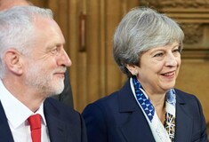 Brexit: «Εποικοδομητική η συνάντηση», λένε Μέι και Κόρμπιν