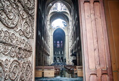 Παναγία των Παρισίων: Σώθηκε το ιστορικό εκκλησιαστικό όργανο - Ποιοι θησαυροί χάθηκαν
