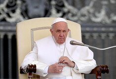 Για πρώτη φορά ο πάπας Φραγκίσκος διόρισε γυναίκες στη Σύνοδο των Επισκόπων