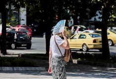 Κορυφώνεται ο καύσωνας σε όλη την Ελλάδα - Πολύ υψηλός ο κίνδυνος πυρκαγιάς