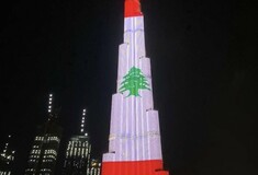 Αλληλεγγύη στη Βηρυτό: Το Burj Khalifa φωτίστηκε με τη σημαία του Λιβάνου