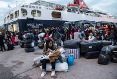 Σάμος: Συνολικά 700 αιτούντες άσυλο μεταφέρονται σε δομές φιλοξενίας στην ενδοχώρα
