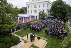 Φάουτσι: «Eστία υπερμετάδοσης» η εκδήλωση στον Λευκό Οίκο - «Βέλη» κατά Τραμπ