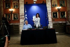 Η Ζωή Κωνσταντοπούλου εναντίον Τσίπρα και υπουργών - και υπέρ Λαφαζάνη