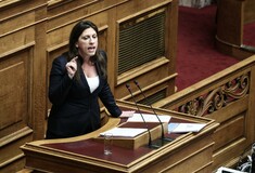 Κωνσταντοπούλου: Την τρόικα δεν θα την αποκαλέσω ξανά «θεσμούς» γιατί λειτουργεί εξωθεσμικά