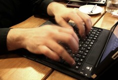 Έξαλλοι οι Ινδοί με το μπλοκάρισμα των πορνογραφικών sites