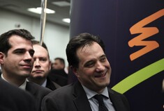 Μετεκλογικό ντελίριο και ψηφιακό «ξεκατίνιασμα» μεταξύ Άδωνι και Αντώναρου