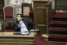 230 «Ναι» στα μέτρα είπε η Βουλή - 36 απώλειες για τον Τσίπρα