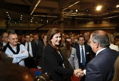 Γιατί θα συναντηθούν αύριο ο Κ. Καραμανλής με την Ντόρα Μπακογιάννη;