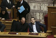 «Η παρέα της Αίγινας» που κυβερνά την Ελλάδα