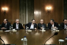 Μέτρα και δημοψήφισμα στο τραπέζι του υπουργικού συμβουλίου