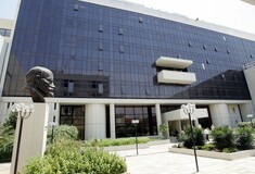 Δημοσιογράφοι Ριζοσπάστη: «Δεν απαντά για απολύσεις η διεύθυνση, μας χρωστάνε έξι μήνες»