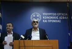 Κουρουμπλής: Όλοι οι πολίτες που έχουν ΑΜΚΑ δικαιούνται περίθαλψης