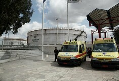 Κρίσιμη παραμένει η κατάσταση πέντε τραυματιών από την πυρκαγιά στα διυλιστήρια