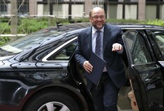 Σουλτς: «Καταλάβετέ το, θέλουμε να σας βοηθήσουμε»