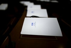Πλήθος τροπολογιών χθες στη Βουλή