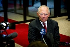 Σόιμπλε: Εγώ σκληρός με την Ελλάδα; Εγώ ζήτησα το κούρεμα