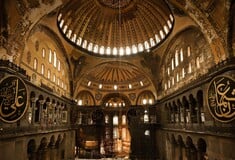 ΥΠΕΞ: Έλλειψη σεβασμού η ανάγνωση του Κορανίου στην Αγία Σοφία
