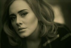 Η Adele τα σπάει (τα ταμεία και τα ρεκόρ των βρετανικών chart! )