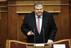 Υπόθεση Novartis: «Κραυγαλέα» παραβίαση της διάκρισης των εξουσιών καταγγέλλει ο Βενιζέλος