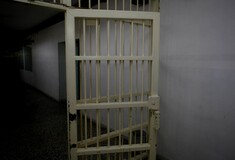 Κρατούμενοι στις φυλακές Κορυδαλλού μαστίγωσαν σωφρονιστικό υπάλληλο