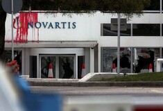 Φωτογραφίες από τα γραφεία της Novartis μετά την επίθεση του Ρουβίκωνα