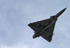 Τα σενάρια για την πτώση του Μιράζ: Τι γνωρίζουμε και τι δεν έχει απαντηθεί