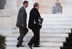 Στο Μαξίμου ο Κοτζιάς για το Σκοπιανό